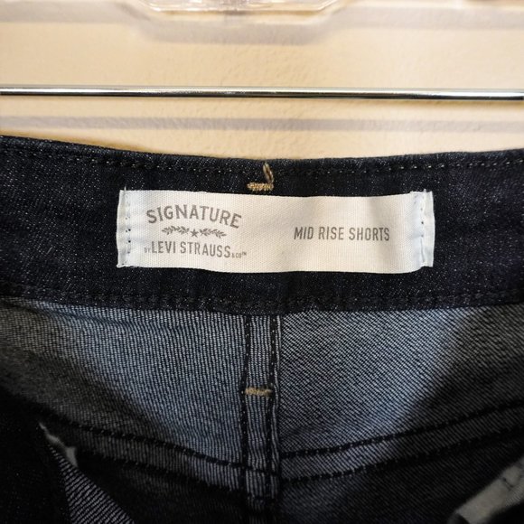 Signature by Levi Strauss Women's Mid-rise Short  Sz 27 - Picture 6 of 8